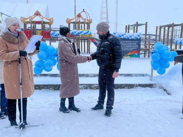 В орловском селе Отрадинское при поддержке ГК «Русагро» открыли современный детский игровой комплекс