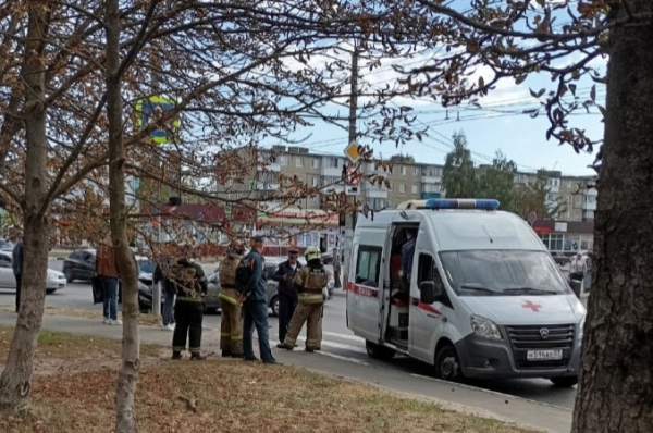 На улице Металлургов столкнулись два автомобиля